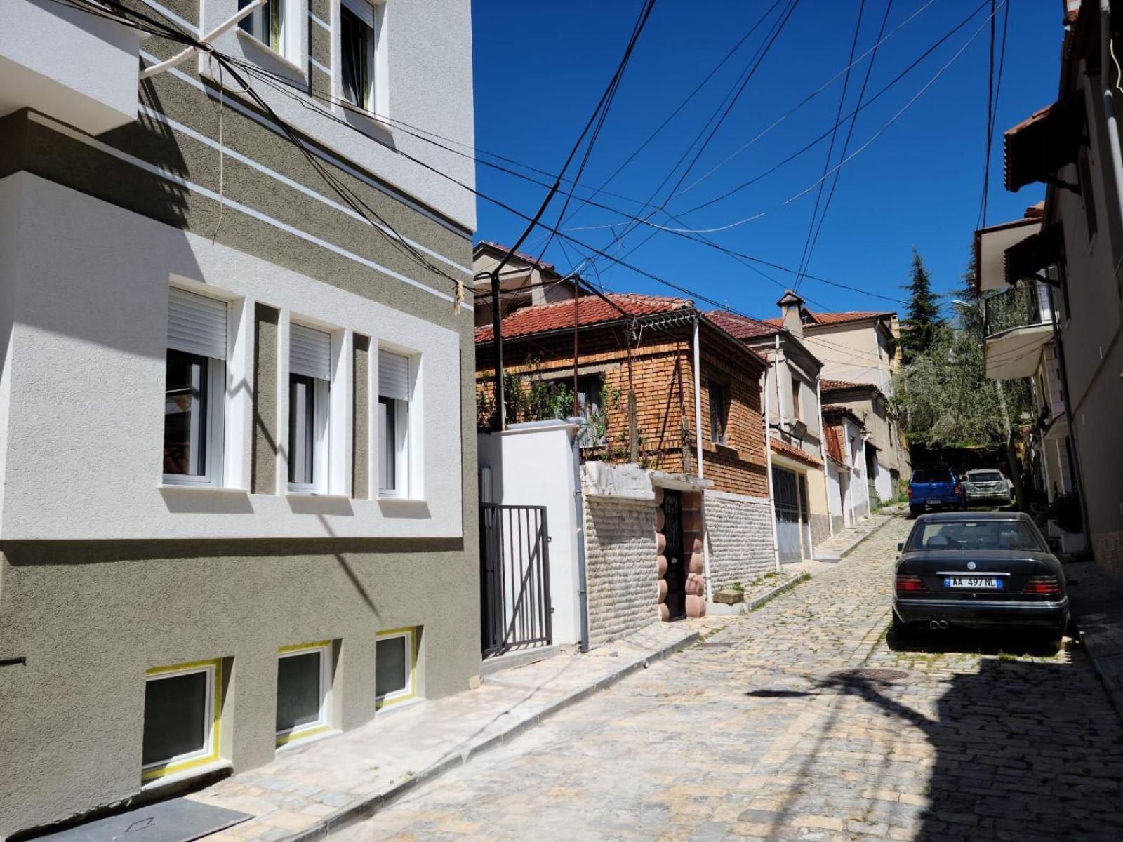 Travelers' Korca Home Экстерьер фото