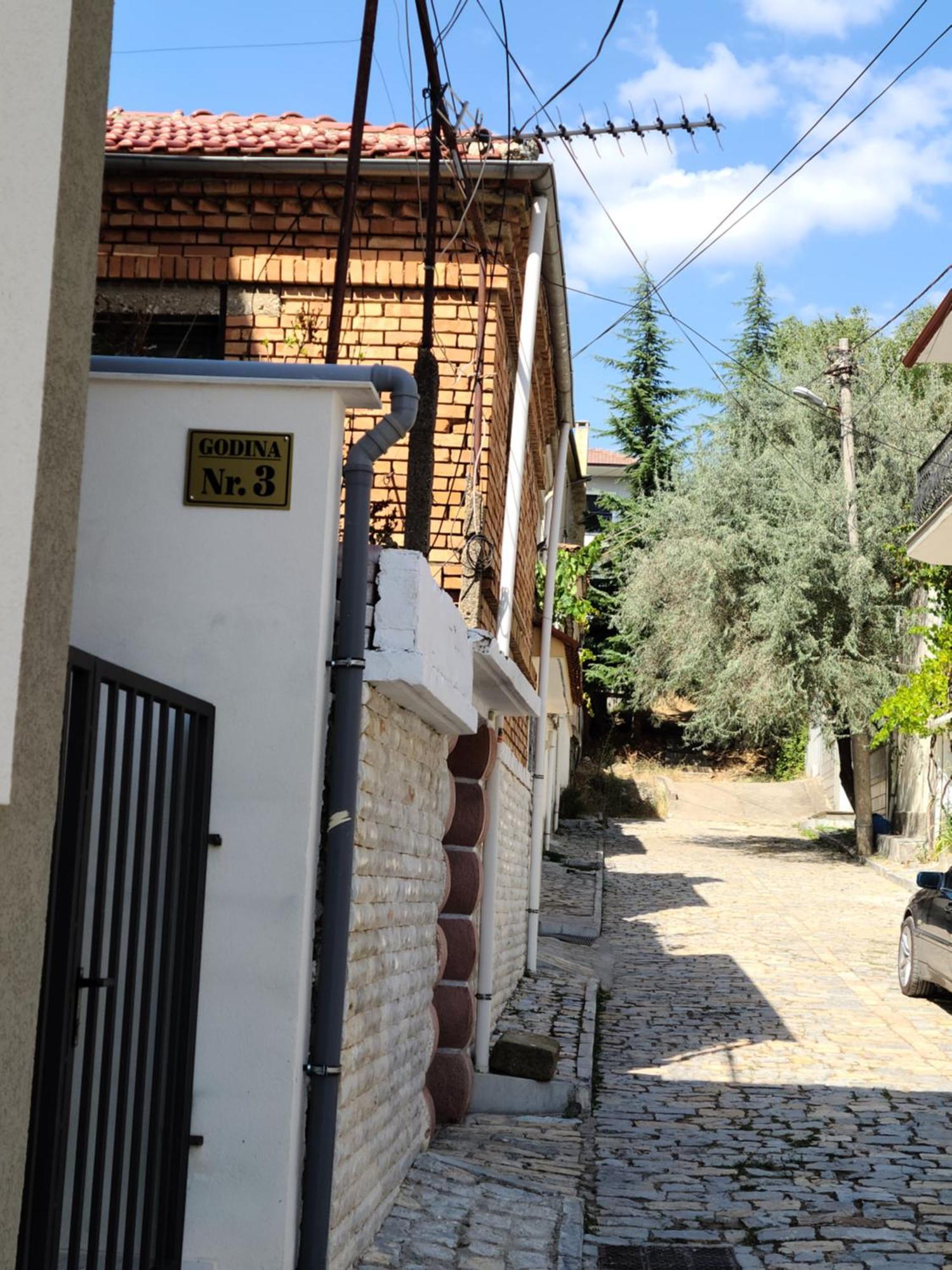 Travelers' Korca Home Экстерьер фото